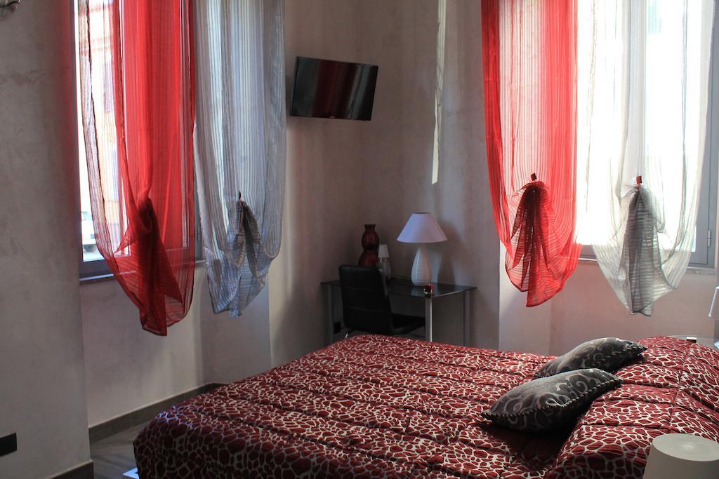 A Due Passi Dal Porto Hotel Civitavecchia Room photo